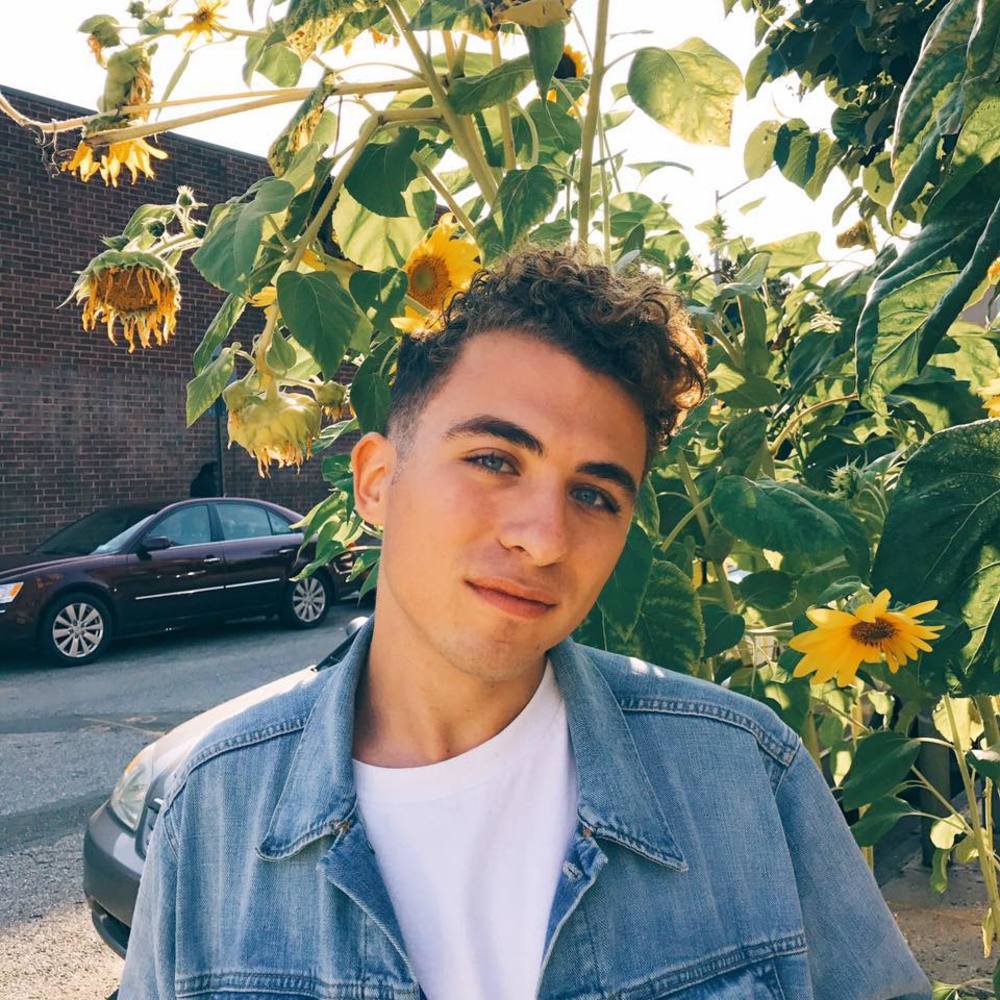 Meet your Posher, Alex